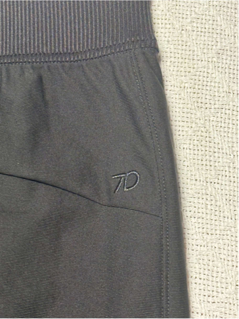 7 Diamonds Infinity Black Skirt Size Small NWT - Picture 7 of 8